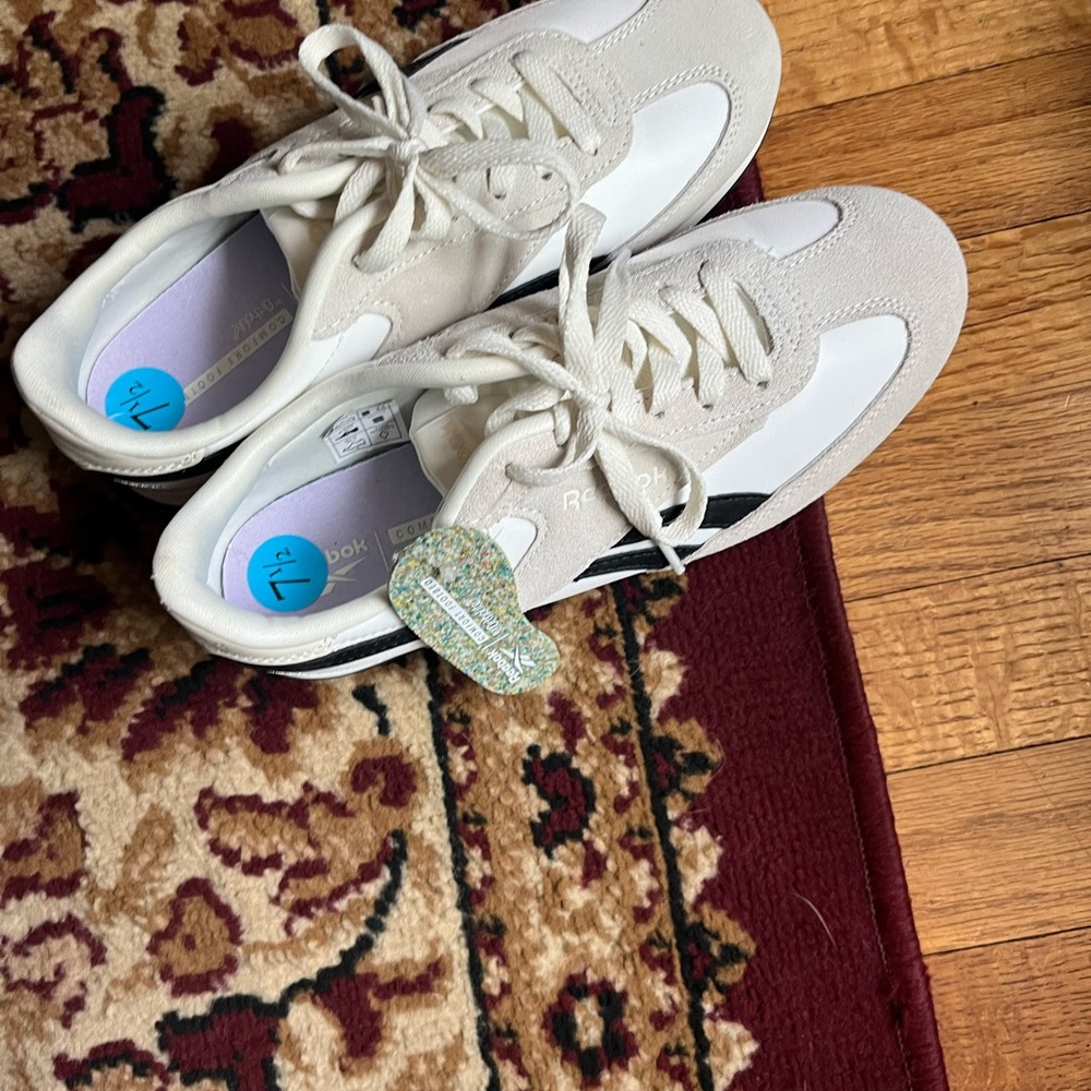 Reebok Off-White and Beige Sneakers